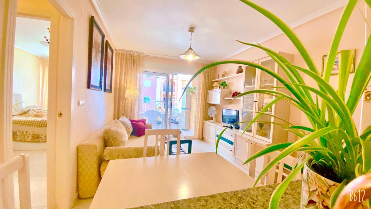 Beautiful Apartment Near Playa De Los Locos Torrevieja Exterior foto