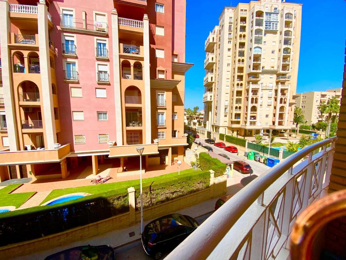 Beautiful Apartment Near Playa De Los Locos Torrevieja Exterior foto