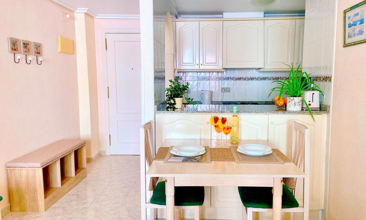 Beautiful Apartment Near Playa De Los Locos Torrevieja Exterior foto
